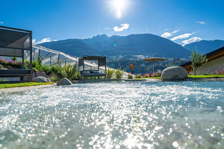 Piscina con acqua salata