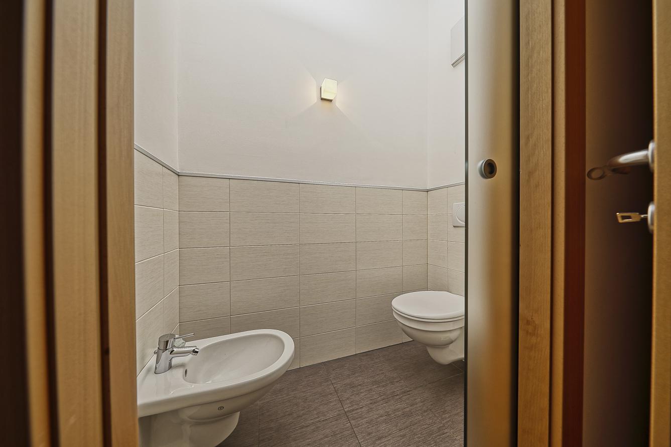 separates WC und Bidet